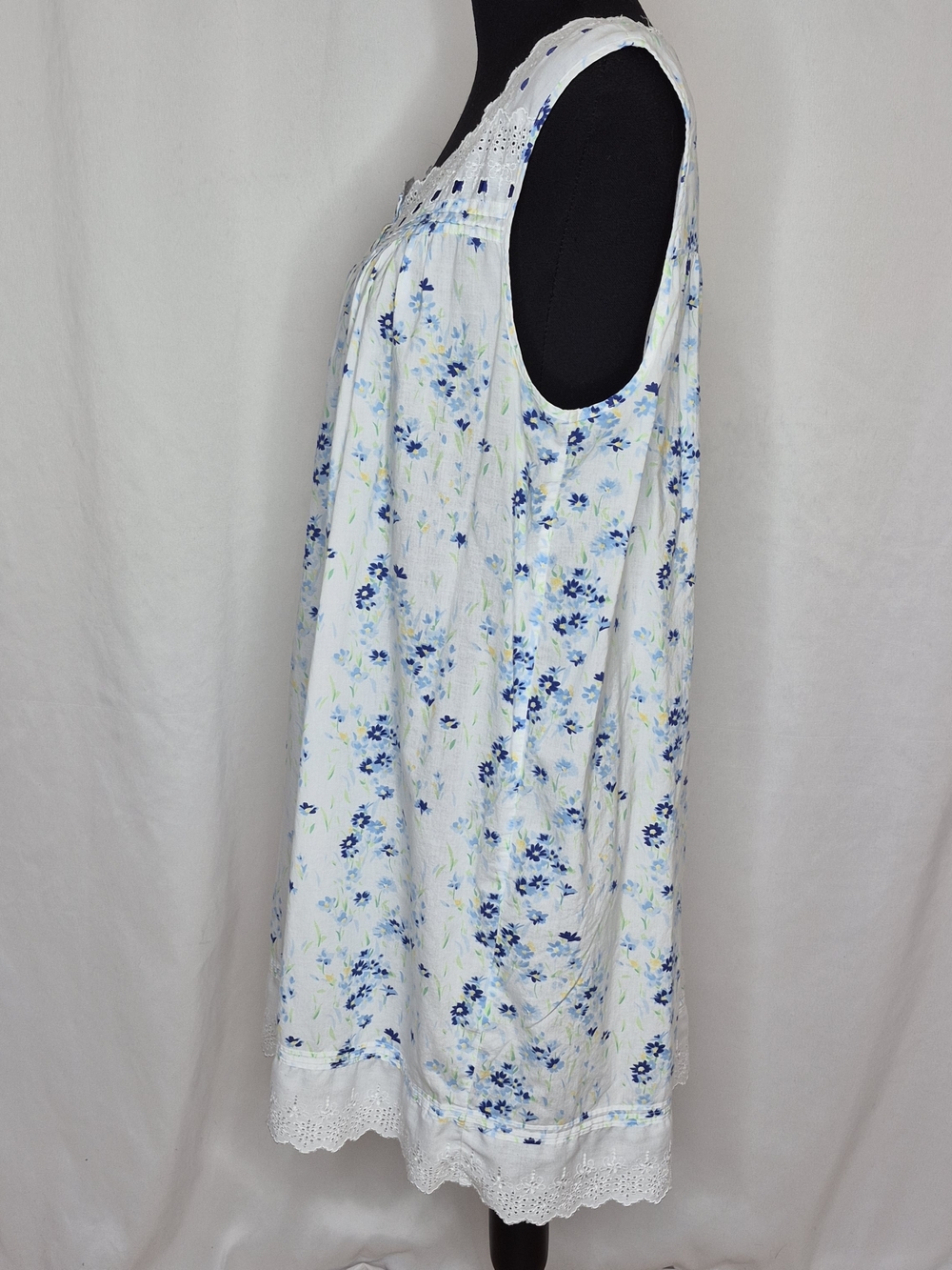 Eileen West "Ditsy" Floral Sleevelees Short Cotton Lawn Nightgown - Picture 2 of 12